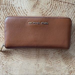 Michael Kors Wallet - Leather